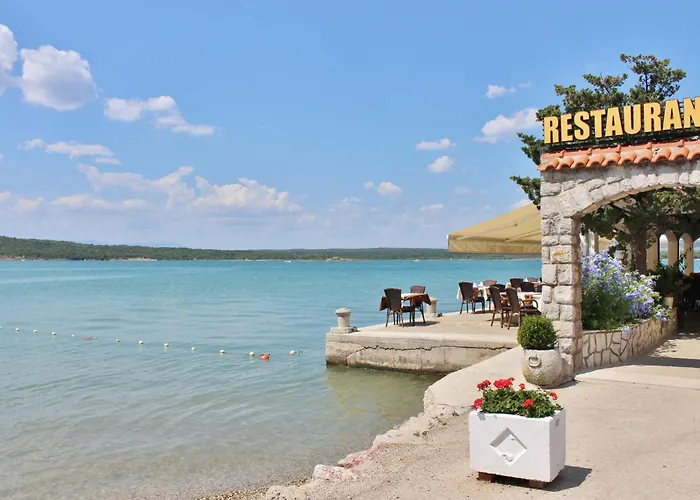 In - Insel Krk 13583 * 실로