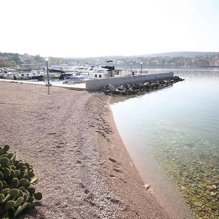 In - Insel Krk 13583 * سيلو